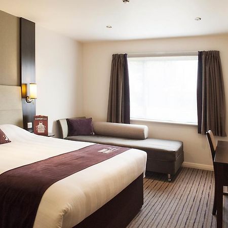Premier Inn Fort William Exterior foto