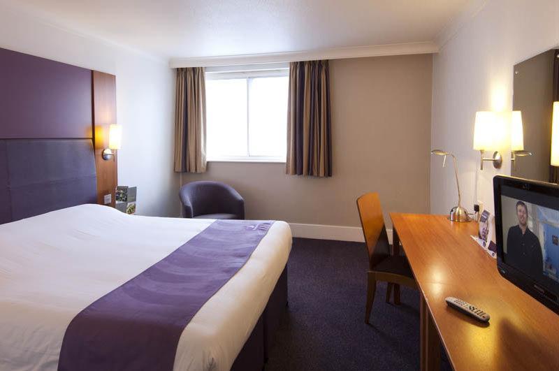 Premier Inn Fort William Exterior foto
