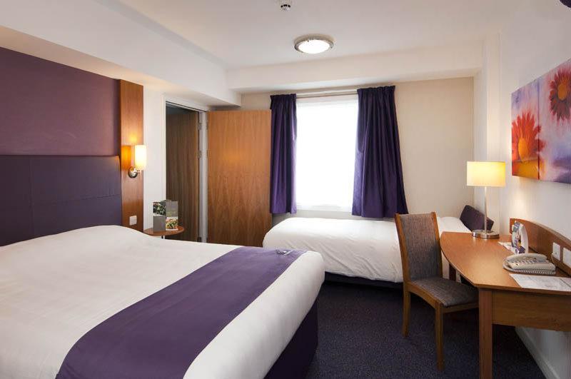 Premier Inn Fort William Exterior foto