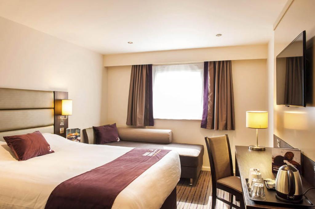 Premier Inn Fort William Exterior foto