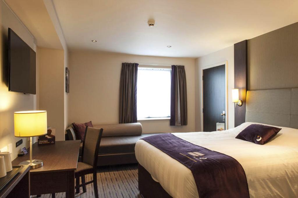 Premier Inn Fort William Exterior foto