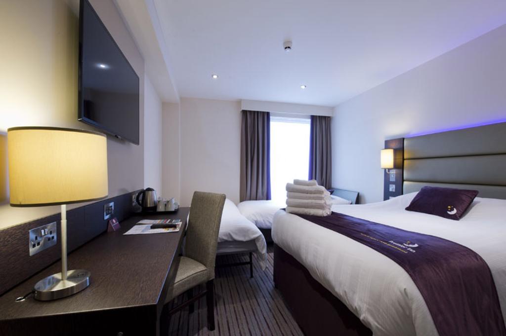 Premier Inn Fort William Exterior foto